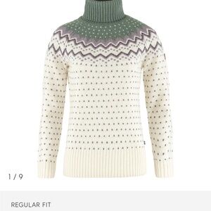 Fjallraven Green and Cream Turtleneck Sweater